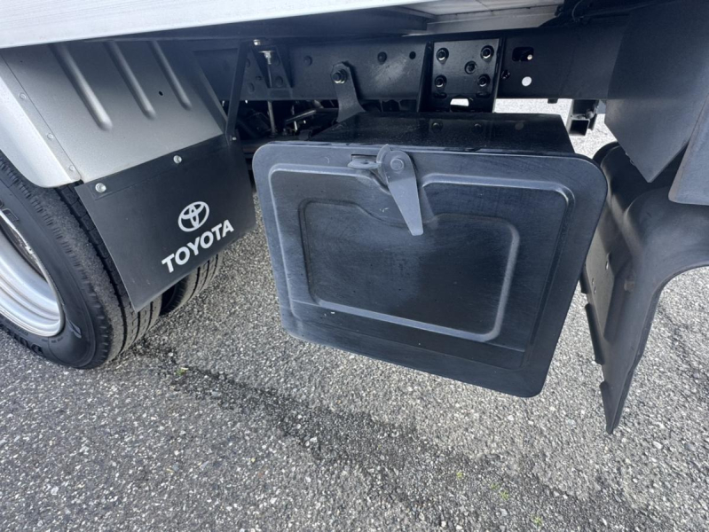 R3 トヨタ ダイナ 冷蔵冷凍 左スライドドア|中古トラックの販売・買取・査定のアイナビ
