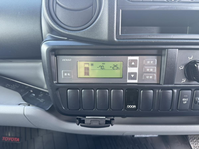 R3 トヨタ ダイナ 冷蔵冷凍 左スライドドア|中古トラックの販売・買取・査定のアイナビ