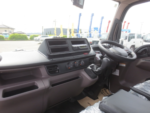 三菱キャンター全低床強化ダンプ|中古トラックの販売・買取・査定のアイナビ