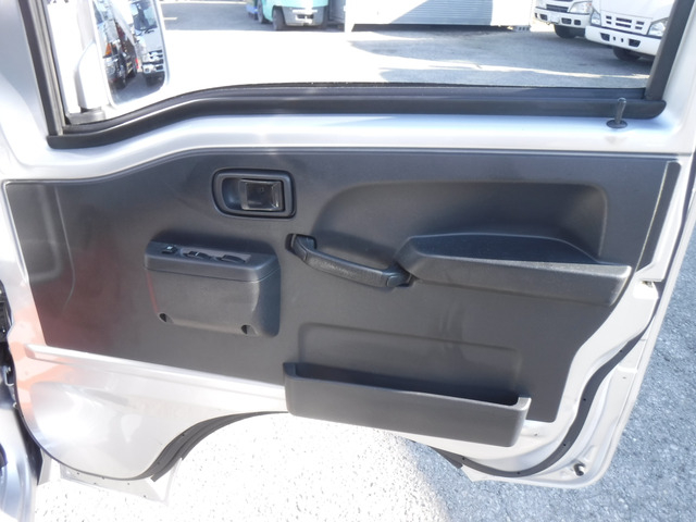 H.28年ダイハツハイゼットジャンボ4WD3方開LEDフォグ5MT|中古トラックの販売・買取・査定のアイナビ