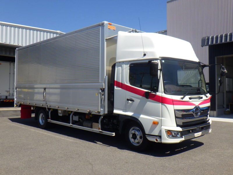 62ワイド　ハイルーフ　積載2.8t　内高2,420|中古トラックの販売・買取・査定のアイナビ