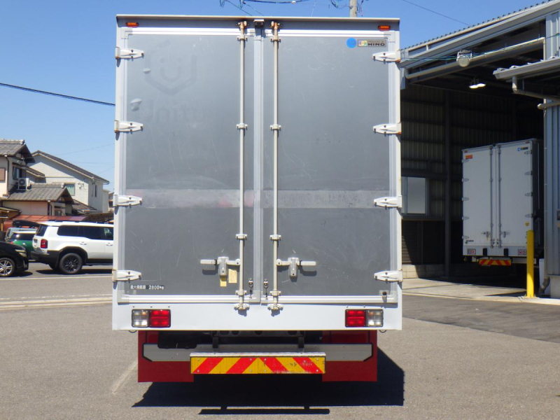 62ワイド　ハイルーフ　積載2.8t　内高2,420|中古トラックの販売・買取・査定のアイナビ