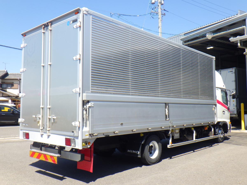 62ワイド　ハイルーフ　積載2.8t　内高2,420|中古トラックの販売・買取・査定のアイナビ