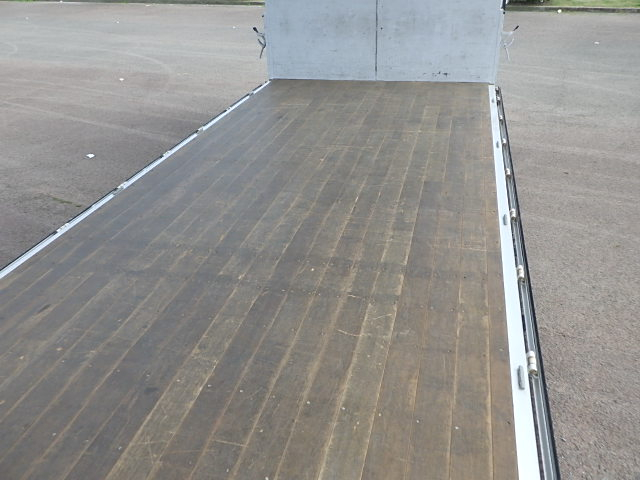 日野平成30年式☆格納ゲート付きウィング☆27万キロ代|中古トラックの販売・買取・査定のアイナビ