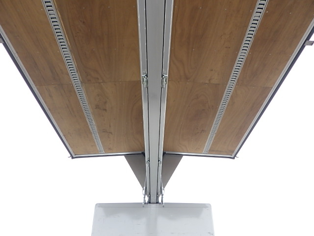 いすゞ令和3年☆格納ゲート付きウィング☆|中古トラックの販売・買取・査定のアイナビ