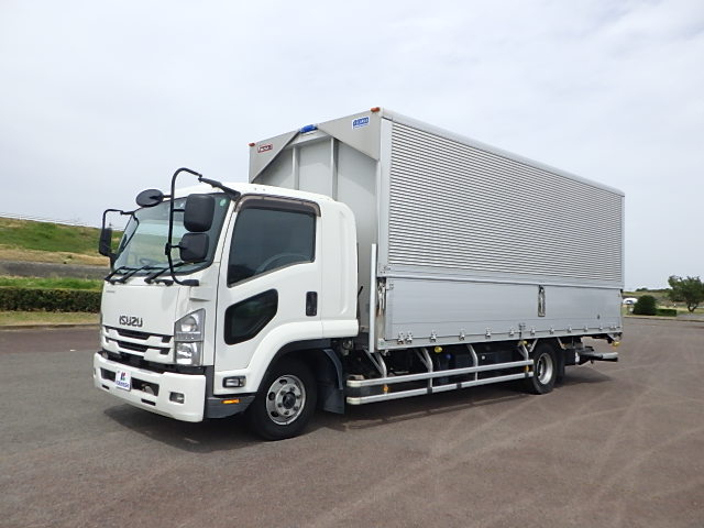 いすゞ令和3年☆格納ゲート付きウィング☆|中古トラックの販売・買取・査定のアイナビ