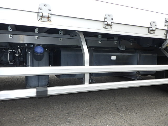 いすゞ令和3年☆格納ゲート付きウィング☆|中古トラックの販売・買取・査定のアイナビ