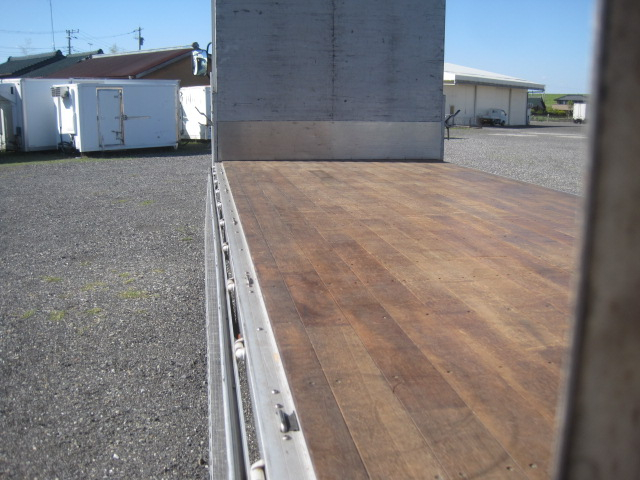 6700ボディワイド積載量2850㎏|中古トラックの販売・買取・査定のアイナビ