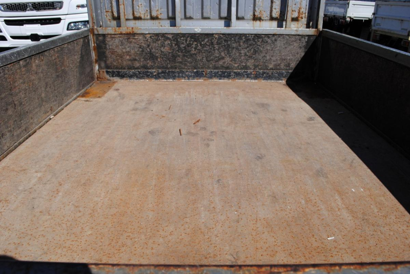 H23 アトラス Wキャブ平ボディ 積載1.25t|中古トラックの販売・買取・査定のアイナビ