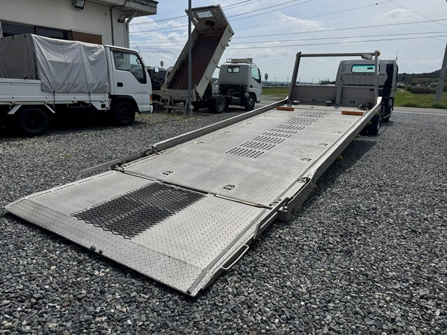 平成16年式☆三菱キャンター車検付き 2t積載車 ラジコン|中古トラックの販売・買取・査定のアイナビ