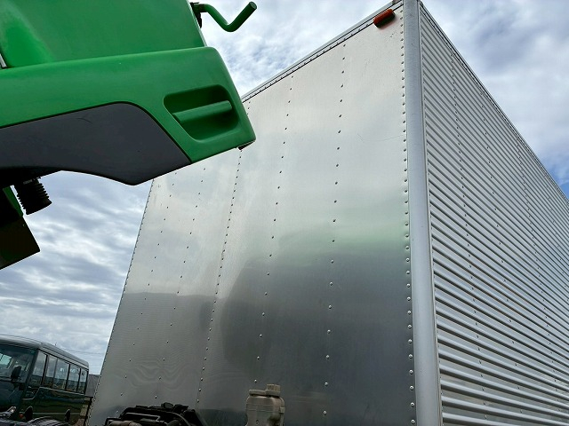 フルキャブ/ベッド付き240馬力ラッシング3段6速MT4t8t|中古トラックの販売・買取・査定のアイナビ