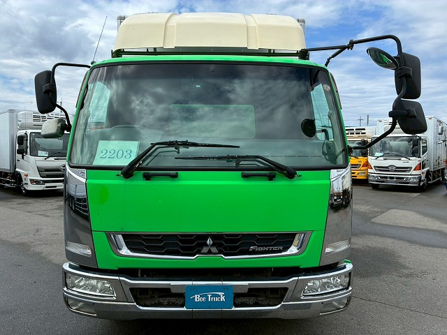 フルキャブ/ベッド付き240馬力ラッシング3段6速MT4t8t|中古トラックの販売・買取・査定のアイナビ