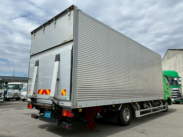 フルキャブ/ベッド付き240馬力ラッシング3段6速MT4t8t|中古トラックの販売・買取・査定のアイナビ