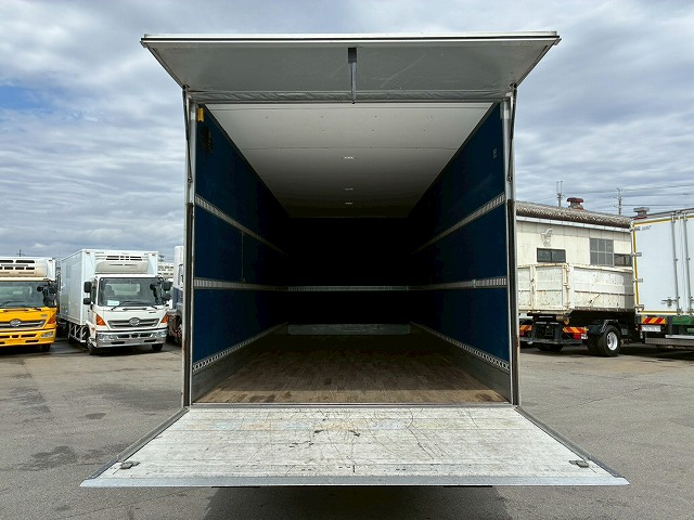 フルキャブ/ベッド付き240馬力ラッシング3段6速MT4t8t|中古トラックの販売・買取・査定のアイナビ