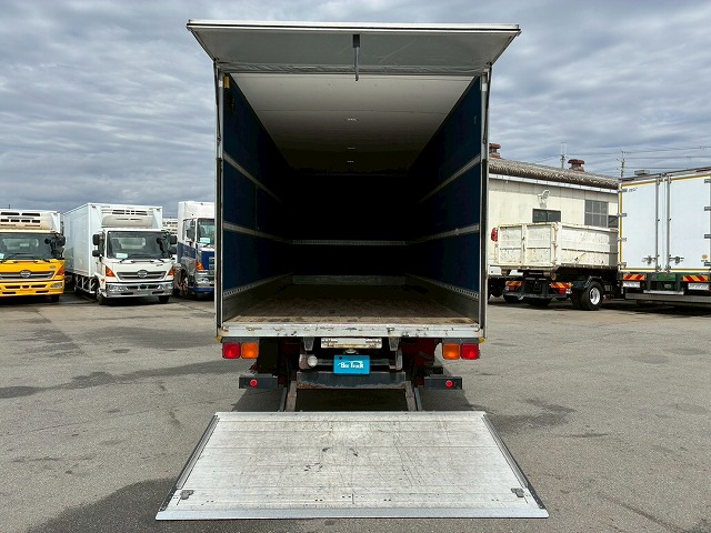 フルキャブ/ベッド付き240馬力ラッシング3段6速MT4t8t|中古トラックの販売・買取・査定のアイナビ