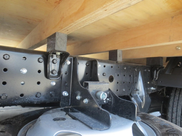 三菱キャンター平ゲート付|中古トラックの販売・買取・査定のアイナビ