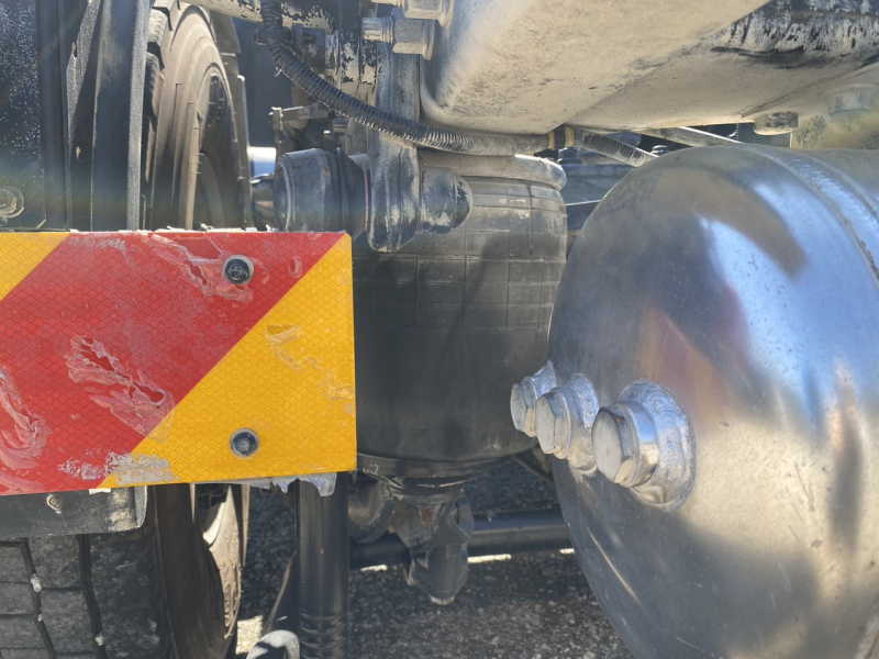 R2年式、クオン、PTO付トレーラ、車検付|中古トラックの販売・買取・査定のアイナビ