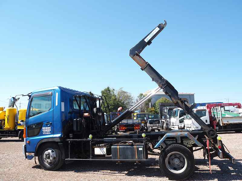 日野レンジャー新明和アームロールツインホイスト|中古トラックの販売・買取・査定のアイナビ