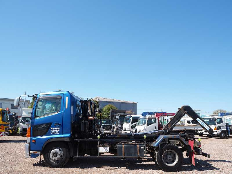 日野レンジャー新明和アームロールツインホイスト|中古トラックの販売・買取・査定のアイナビ