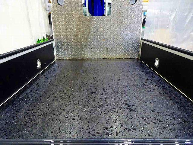 エルフ2tFFL標準タダノ3段クレーン付|中古トラックの販売・買取・査定のアイナビ