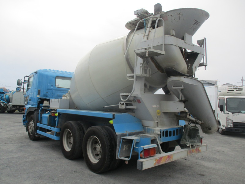 H26プロフィアミキサー車カヤバM44ドラム容量8.7立米|中古トラックの販売・買取・査定のアイナビ