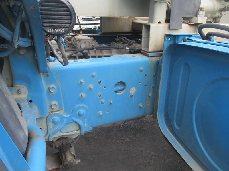 H26プロフィアミキサー車カヤバM44ドラム容量8.7立米|中古トラックの販売・買取・査定のアイナビ