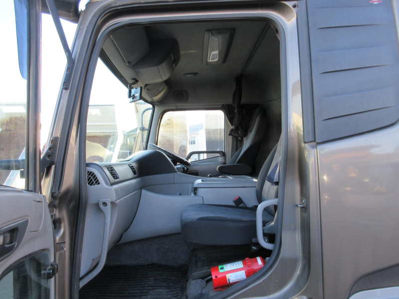 格納ゲート ラッシング2段 Rエアサス|中古トラックの販売・買取・査定のアイナビ