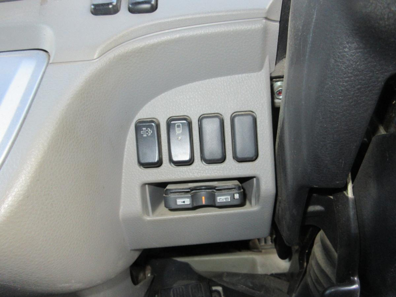 Wキャブ6人乗り 鉄床 ナビ 電格ミラー リヤヒーター|中古トラックの販売・買取・査定のアイナビ