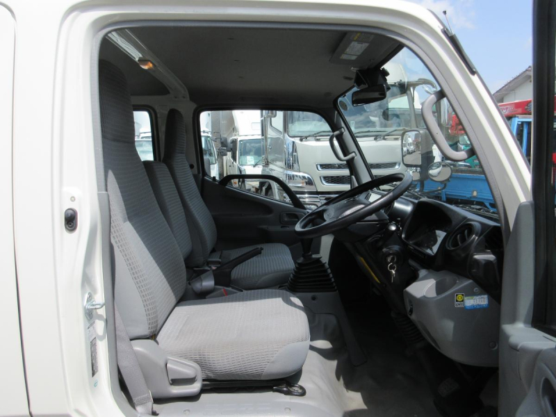 Wキャブ アーム式パワーゲート ナビ|中古トラックの販売・買取・査定のアイナビ