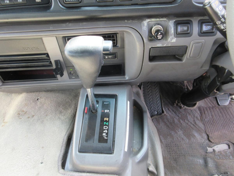 29人乗り ロング ハイルーフ 自動スィングドア|中古トラックの販売・買取・査定のアイナビ