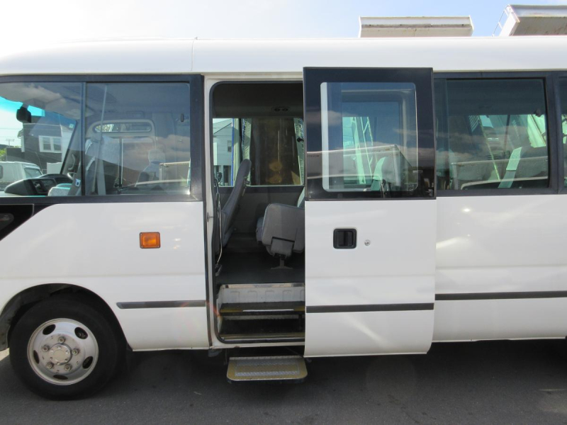 29人乗り ロング ハイルーフ 自動スィングドア|中古トラックの販売・買取・査定のアイナビ