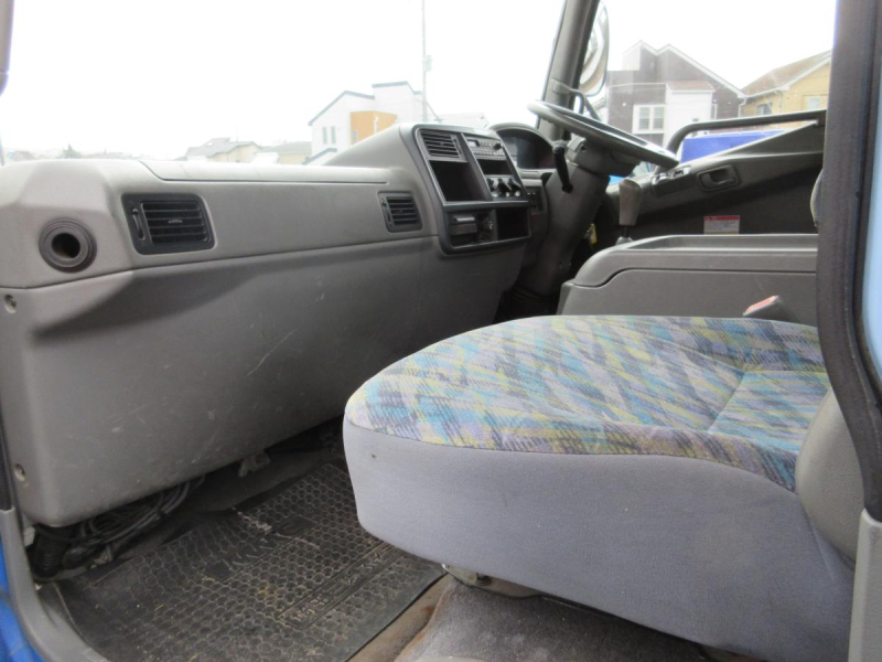 5段クレーンラジコン付 ハイジャッキ 2.9t吊|中古トラックの販売・買取・査定のアイナビ