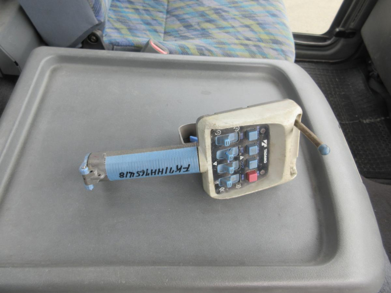 5段クレーンラジコン付 ハイジャッキ 2.9t吊|中古トラックの販売・買取・査定のアイナビ