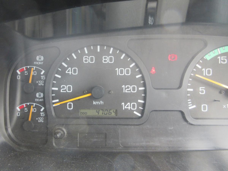 5段クレーンラジコン付 ハイジャッキ 2.9t吊|中古トラックの販売・買取・査定のアイナビ