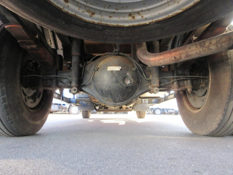 4段クレーン ハイジャッキ 鉄床|中古トラックの販売・買取・査定のアイナビ