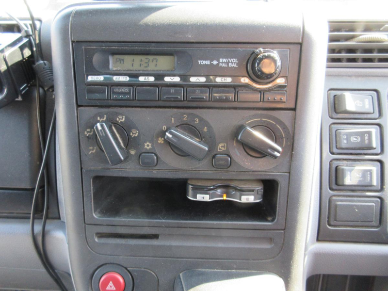 4段クレーン 差し違い ラジコン付 2.9t吊|中古トラックの販売・買取・査定のアイナビ