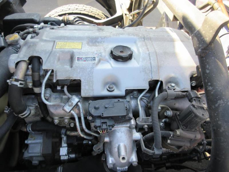 4段クレーン 差し違い ラジコン付 2.9t吊|中古トラックの販売・買取・査定のアイナビ