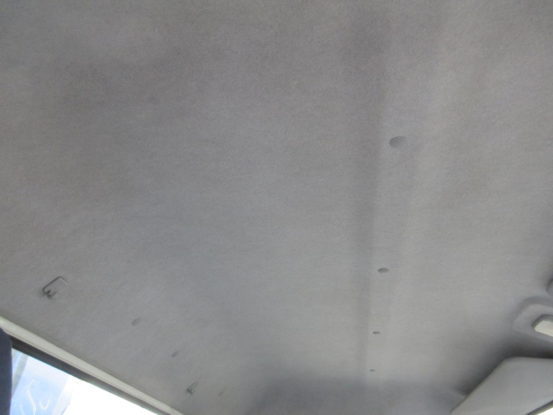 4段ラジコン付 2.6t吊り 木床 高床|中古トラックの販売・買取・査定のアイナビ