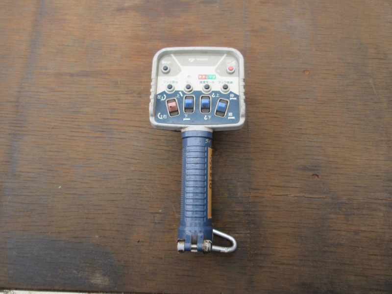 4段ラジコン付 2.6t吊り 木床 高床|中古トラックの販売・買取・査定のアイナビ