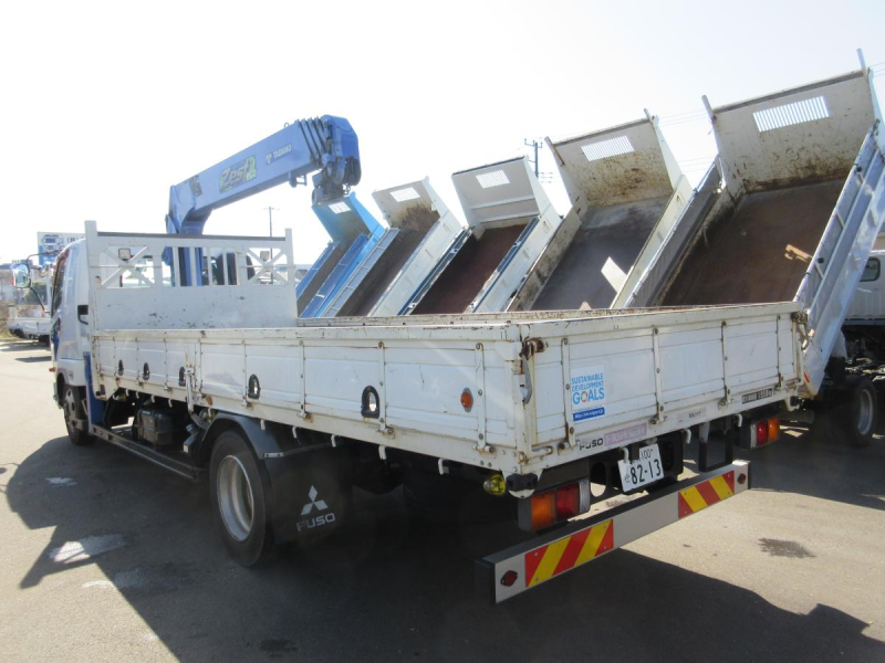 5段クレーンラジコン付 2.9t吊 差し違い 角足|中古トラックの販売・買取・査定のアイナビ