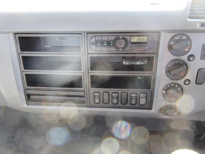 5段クレーンラジコン付 2.9t吊 差し違い 角足|中古トラックの販売・買取・査定のアイナビ