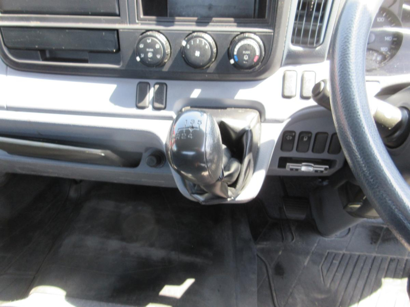 フラトップ ラジコン付 アユミ板(手動) ウィンチ|中古トラックの販売・買取・査定のアイナビ