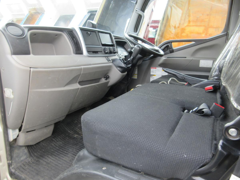 ツインホイスト コンテナ付(6立米)|中古トラックの販売・買取・査定のアイナビ