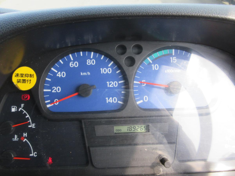 ツインホイスト 2デフ|中古トラックの販売・買取・査定のアイナビ