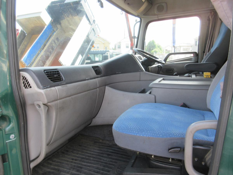 ツインホイスト 2デフ|中古トラックの販売・買取・査定のアイナビ