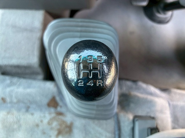 乗車定員29人自動扉オートスイングドアリクライニング|中古トラックの販売・買取・査定のアイナビ