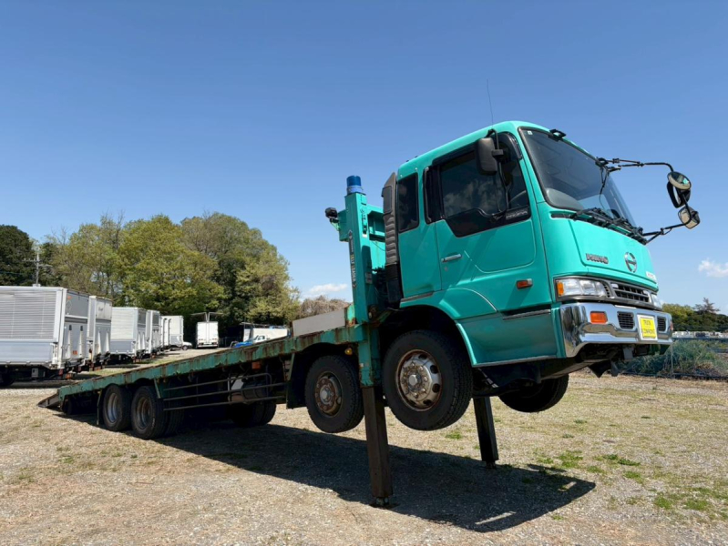 ハイジャッキセルフローダー4軸低床12.1トン積載自動あゆみ板|中古トラックの販売・買取・査定のアイナビ