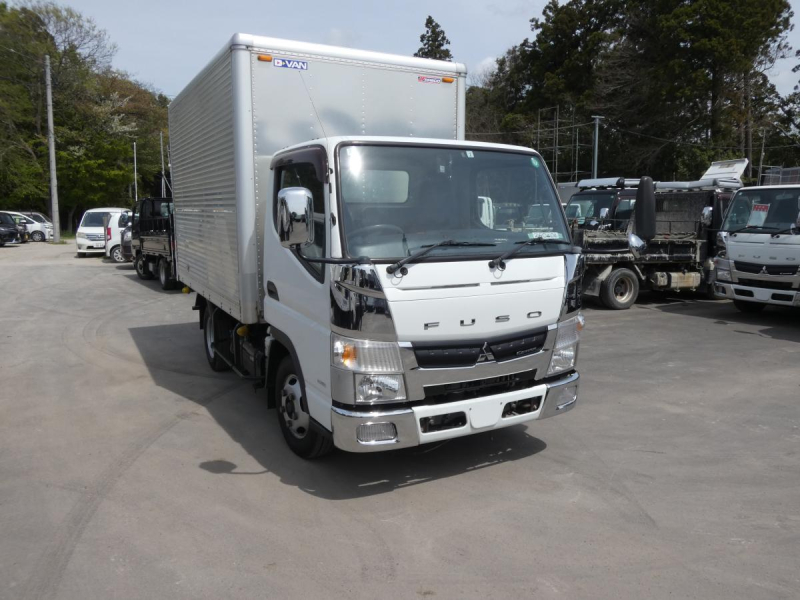 H28　2トン パネルバン|中古トラックの販売・買取・査定のアイナビ