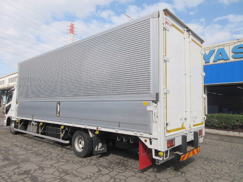 ★7220*2410*2410★7200ワイド★積載2400kg★6MT★|中古トラックの販売・買取・査定のアイナビ