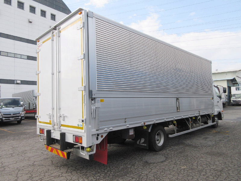 ★7220*2410*2410★7200ワイド★積載2400kg★6MT★|中古トラックの販売・買取・査定のアイナビ